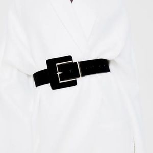 Oversized Zara belt